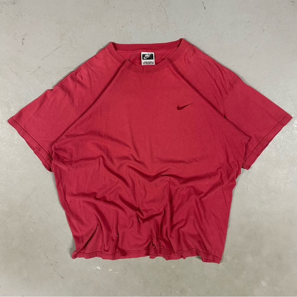 Vintage 90s Nike Embroidered Swoosh Sportswear Retro Essential Tee T-Shirt